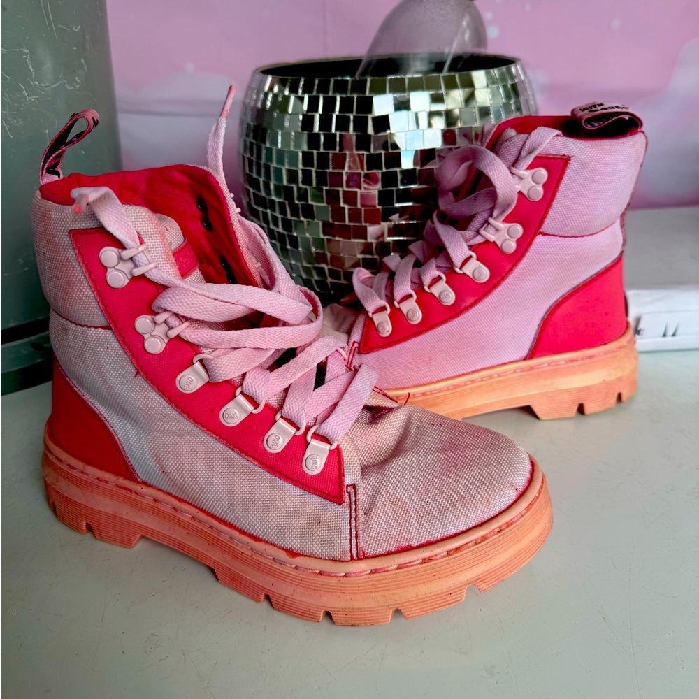 Dr. Martens